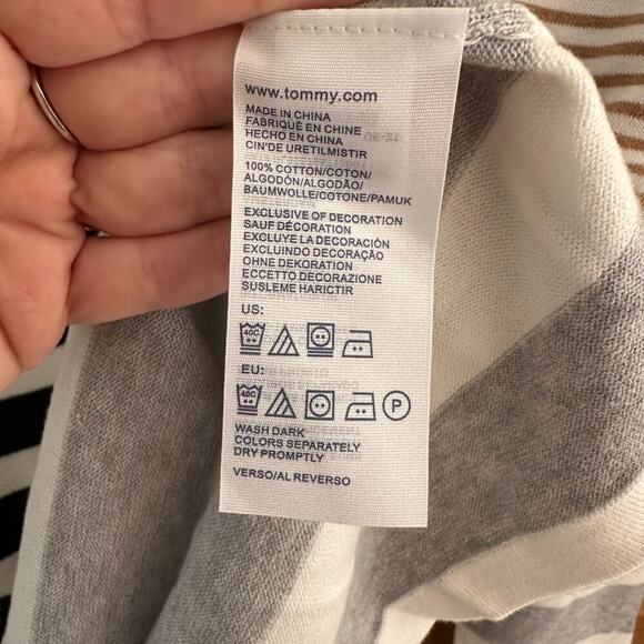 VTG Tommy Hilfiger Minimalist Preppy Casual Neutral Stripe V Neck Sweater Medium - Picture 8 of 10